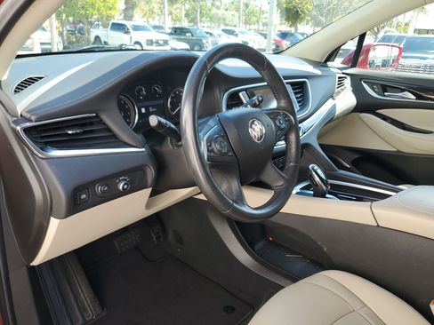 Used 2020 Buick Enclave Essence w/ Sound and Sites Package image 9