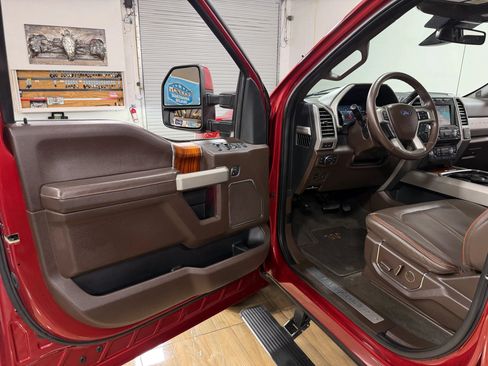 Used 2017 Ford F350 King Ranch w/ King Ranch Ultimate Package AWD/4WD image 12