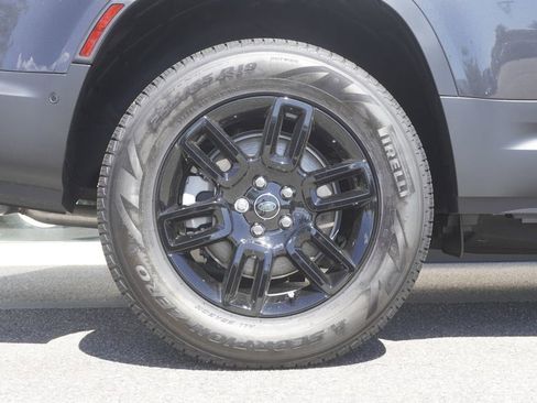 New 2025 Land Rover Defender 130 S image 33