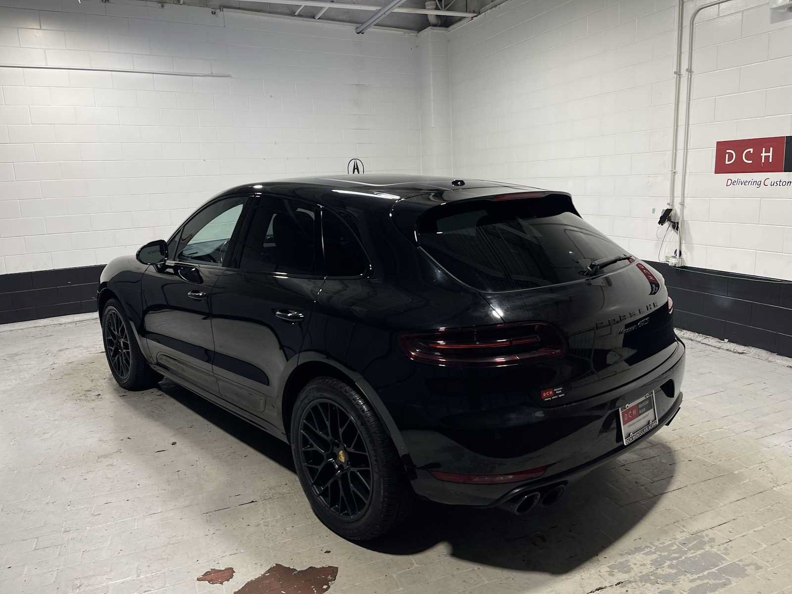 Used 2018 Porsche Macan GTS AWD/4WD image 4