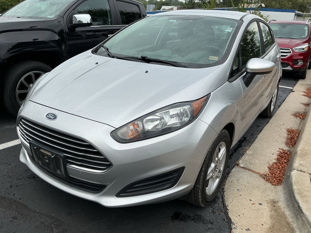 Used 2019 Ford Fiesta SE FWD image 2