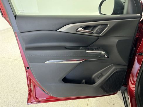 New 2026 Chevrolet Traverse LT w/ Driver Confidence Package image 20