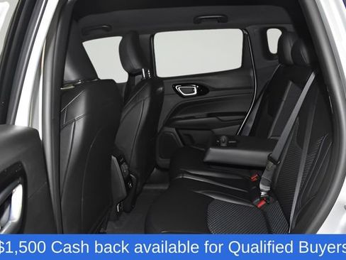 New 2026 Jeep Compass Latitude AWD/4WD image 28