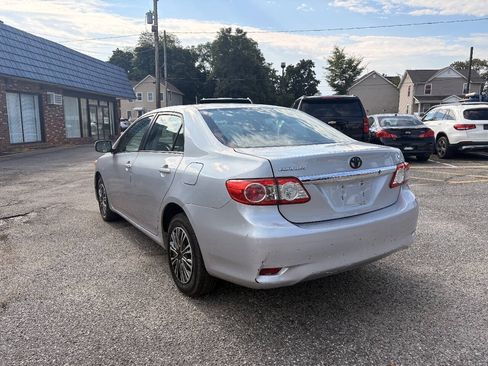 Used 2011 Toyota Corolla LE FWD image 11