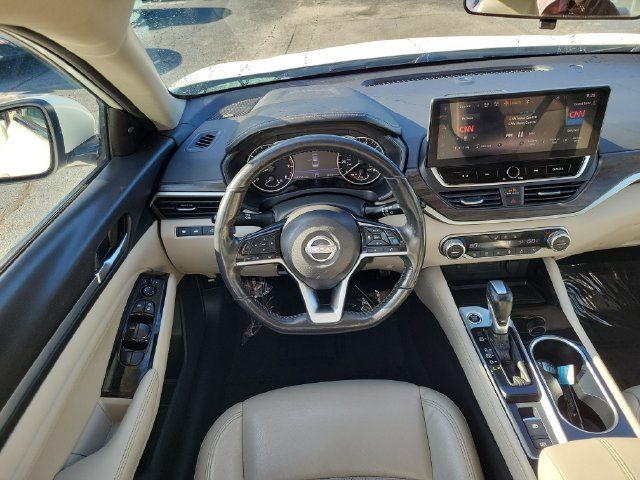 Used 2023 Nissan Altima 2.5 SL FWD image 9
