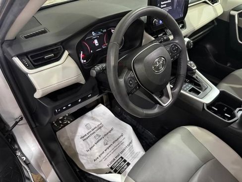 Used 2023 Toyota RAV4 XLE Premium AWD/4WD image 26