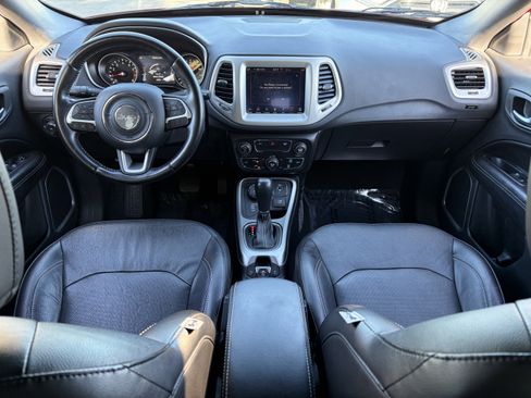 Used 2021 Jeep Compass Latitude AWD/4WD image 14