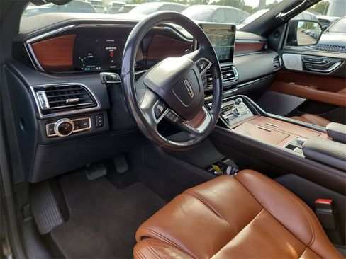 Used 2021 Lincoln Navigator L Reserve image 18