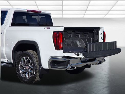 New 2026 GMC Sierra 1500 SLT w/ SLT Premium Plus Package AWD/4WD image 16