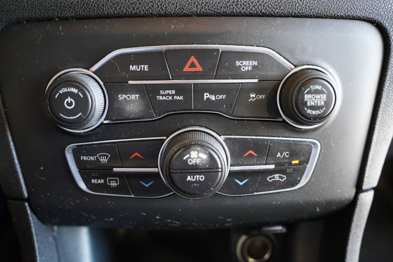 Used 2018 Dodge Charger R/T RWD image 19