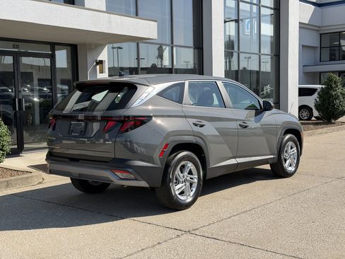 New 2026 Hyundai Tucson SE image 4