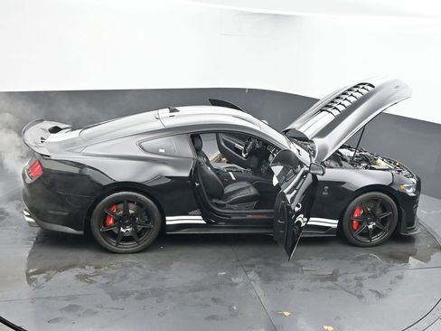 Used 2020 Ford Mustang Shelby GT500 w/ Technology Package image 69