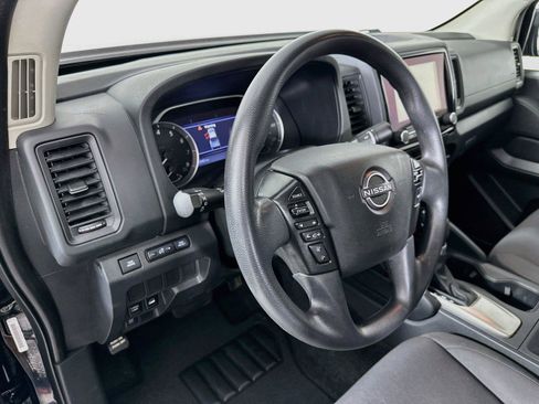 Used 2022 Nissan Frontier S AWD/4WD image 22