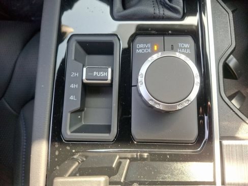 New 2025 Toyota Tundra Platinum AWD/4WD image 21