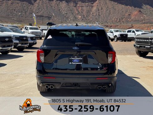 Used 2022 Ford Explorer ST w/ ST Street Pack image 8