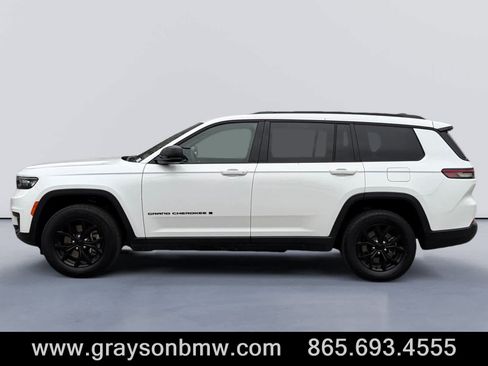 Used 2024 Jeep Grand Cherokee L Laredo image 6