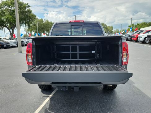 Used 2021 Nissan Frontier SV RWD image 11