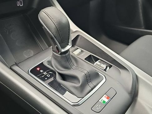 Used 2025 Alfa Romeo Tonale AWD/4WD image 17