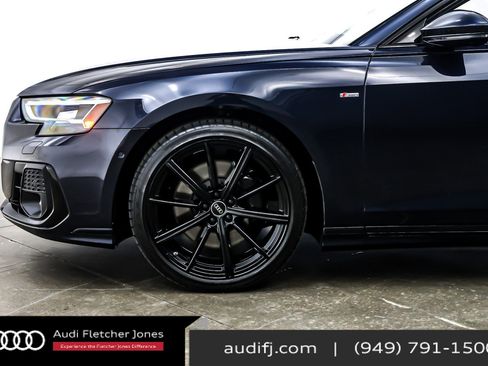 Used 2022 Audi A8 L 3.0T image 11