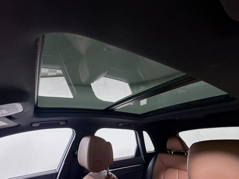 Used 2020 Audi Q3 2.0T Premium Plus w/ Premium Plus Package image 5