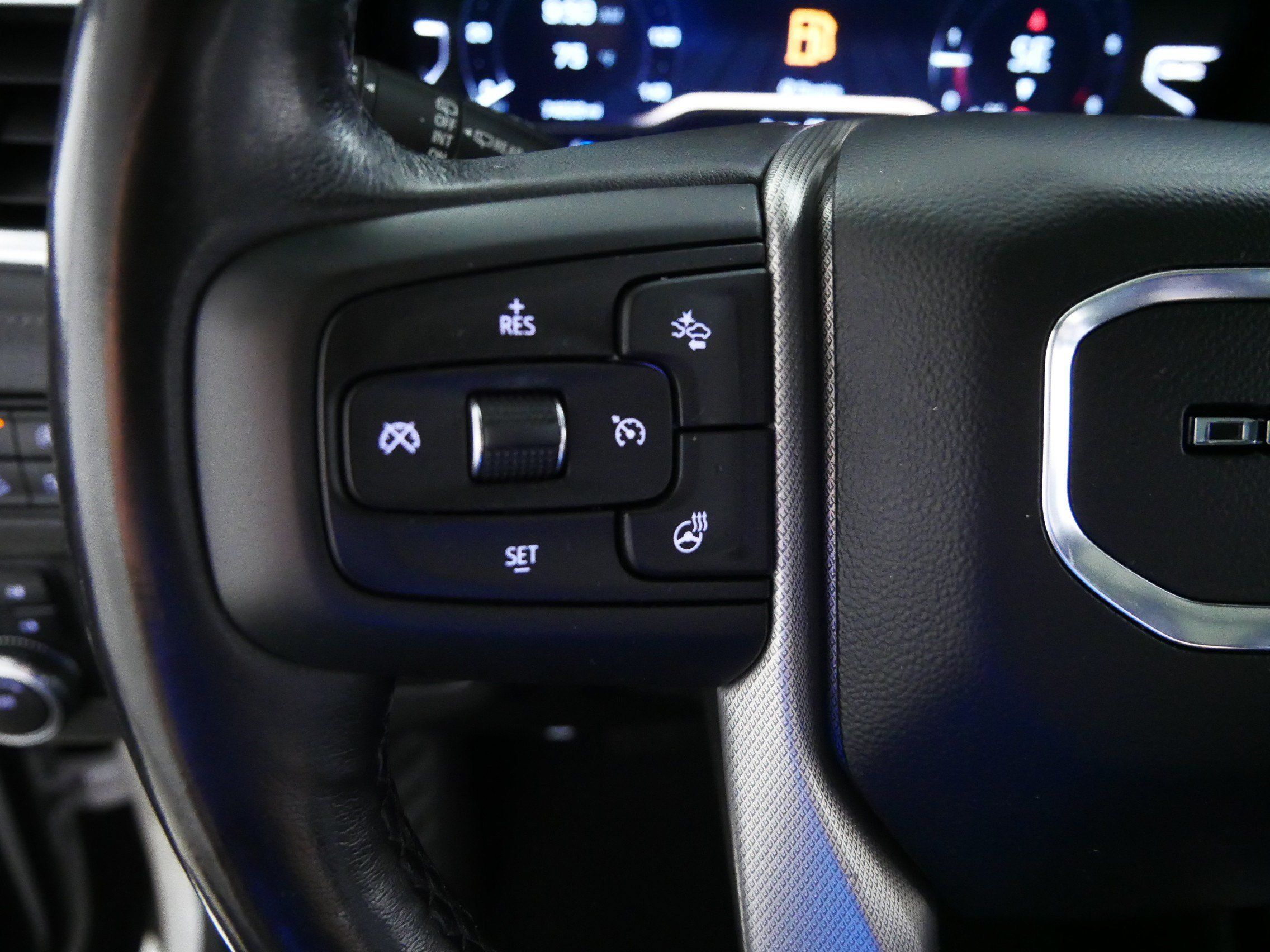 Certified 2022 GMC Yukon Denali w/ Denali Premium Package AWD/4WD image 27