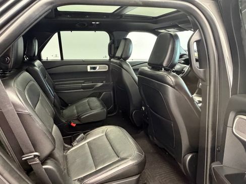 Used 2020 Ford Explorer Limited w/ Class III Trailer Tow Package AWD/4WD image 22