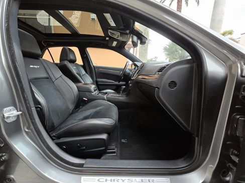 Used 2012 Chrysler 300 SRT8 w/ 19-Premium Speaker Group image 22