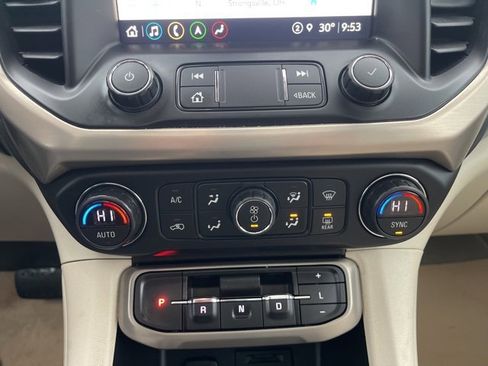 Used 2021 GMC Acadia Denali w/ Denali Technology Package image 27