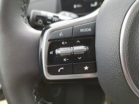 Used 2026 Kia Carnival SX Prestige FWD image 23