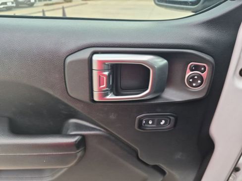 Used 2020 Jeep Wrangler Unlimited Sport S AWD/4WD image 13