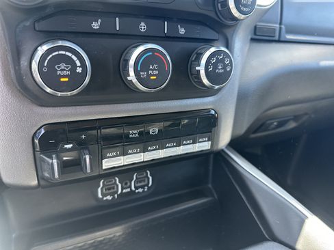 Used 2019 RAM 2500 Big Horn AWD/4WD image 18