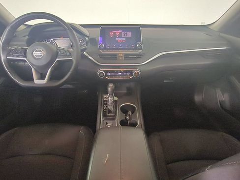 Used 2019 Nissan Altima 2.5 SV FWD image 16