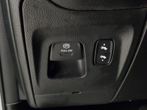 Used 2023 RAM 1500 Big Horn AWD/4WD image 13