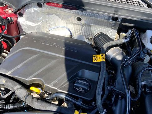 Certified 2024 Chevrolet Trax LT image 32