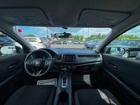Used 2019 Honda HR-V LX image 19
