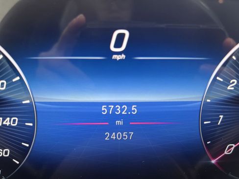 Used 2024 Mercedes-Benz GLC 300 4MATIC image 15