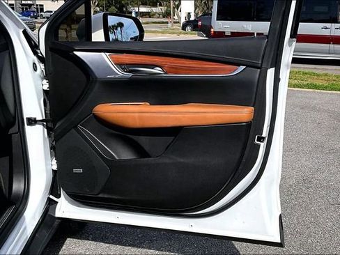 Used 2023 Cadillac XT5 Premium Luxury w/ Technology Package image 29