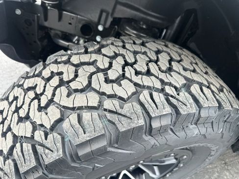 New 2026 Jeep Wrangler Unlimited Rubicon w/ Xtreme 35 Tire Package AWD/4WD image 10