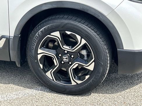 Used 2019 Honda CR-V Touring image 9