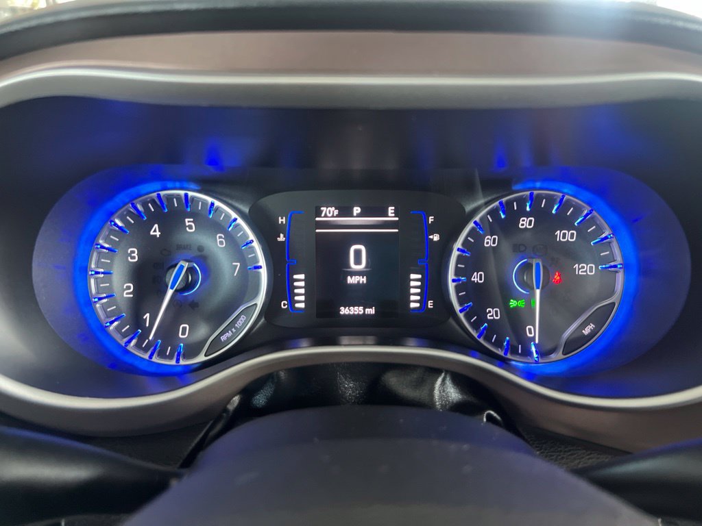 Used 2023 Chrysler Voyager LX FWD image 39