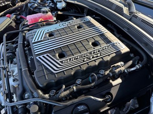 Used 2018 Chevrolet Camaro ZL1 image 30