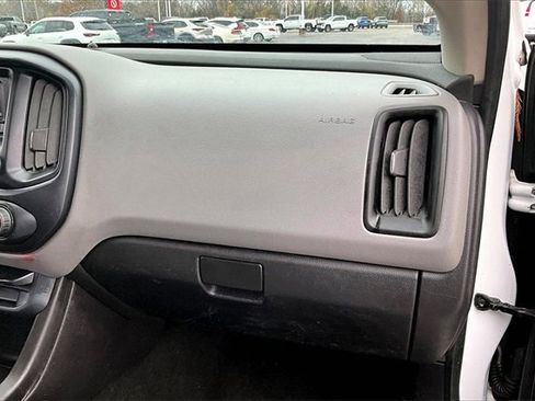 Used 2015 Chevrolet Colorado W/T image 27