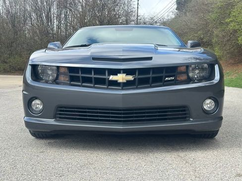 Used 2010 Chevrolet Camaro SS image 3