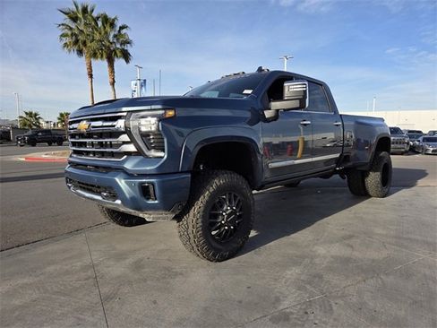 New 2026 Chevrolet Silverado 3500 High Country w/ High Country Premium Package image 2