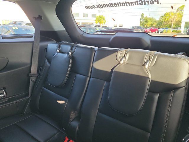 Used 2024 Ford Explorer XLT w/ Equipment Group 202A RWD image 16