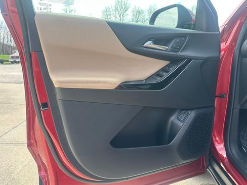 New 2026 Chevrolet Equinox ACTIV w/ Convenience Package III FWD image 13