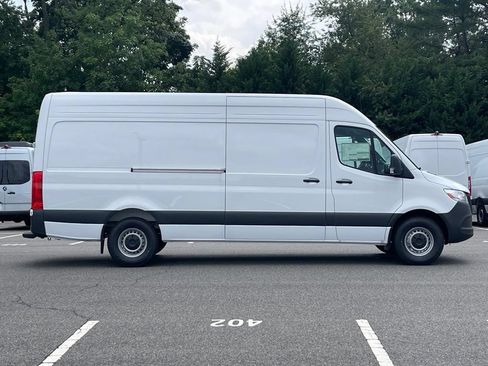 New 2026 Mercedes-Benz Sprinter 2500 image 3