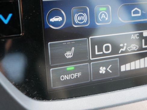Used 2025 Subaru Forester Premium AWD/4WD image 28