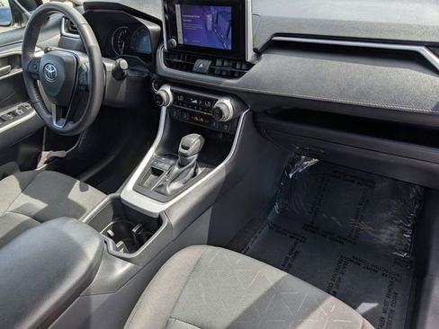 Used 2025 Toyota RAV4 XLE w/ Weather Package FWD image 31