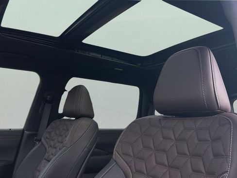 New 2026 Nissan Armada Platinum RWD image 29